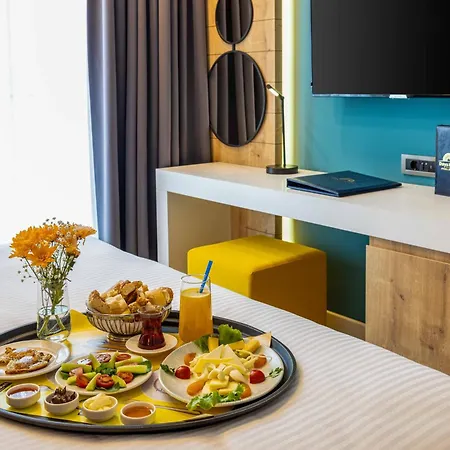 Days & By Wyndham Esenyurt Aparthotel 5*