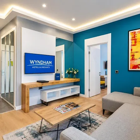 Appart hôtel Days & By Wyndham Esenyurt